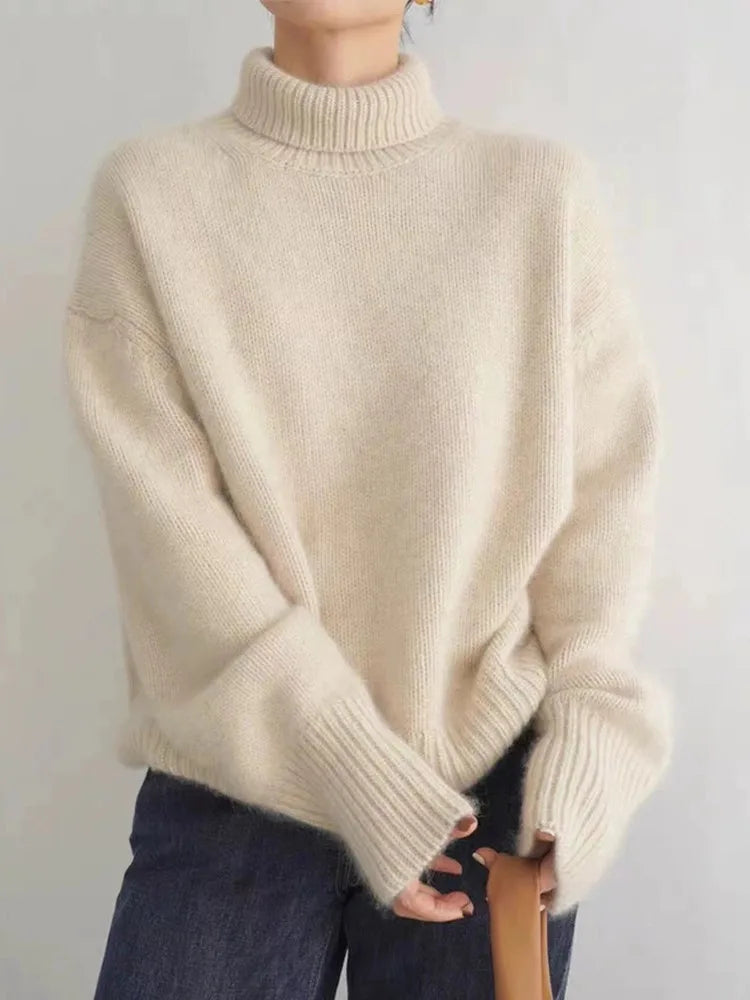 Aurelia - Cashmere Roll Neck