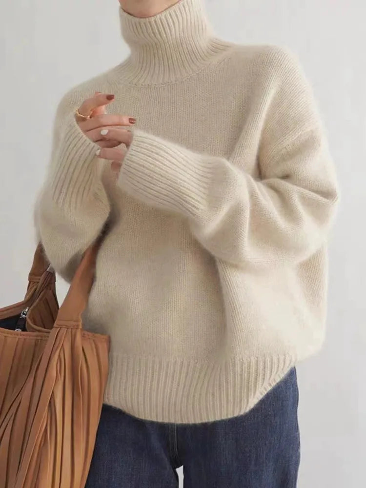 Aurelia - Cashmere Roll Neck