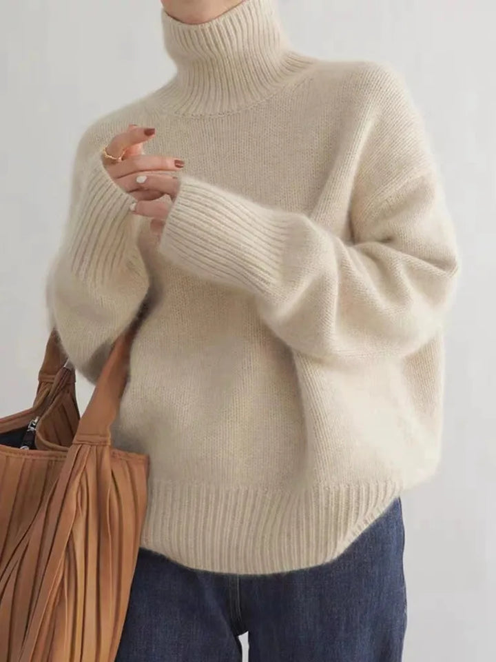 Aurelia - Cashmere Roll Neck