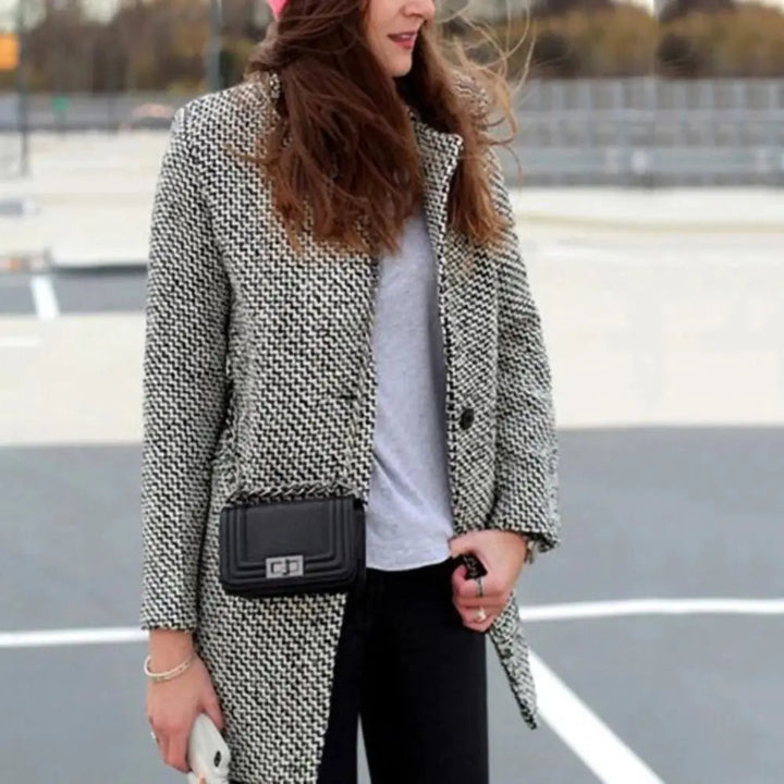 Amora - Elegant Long Coat